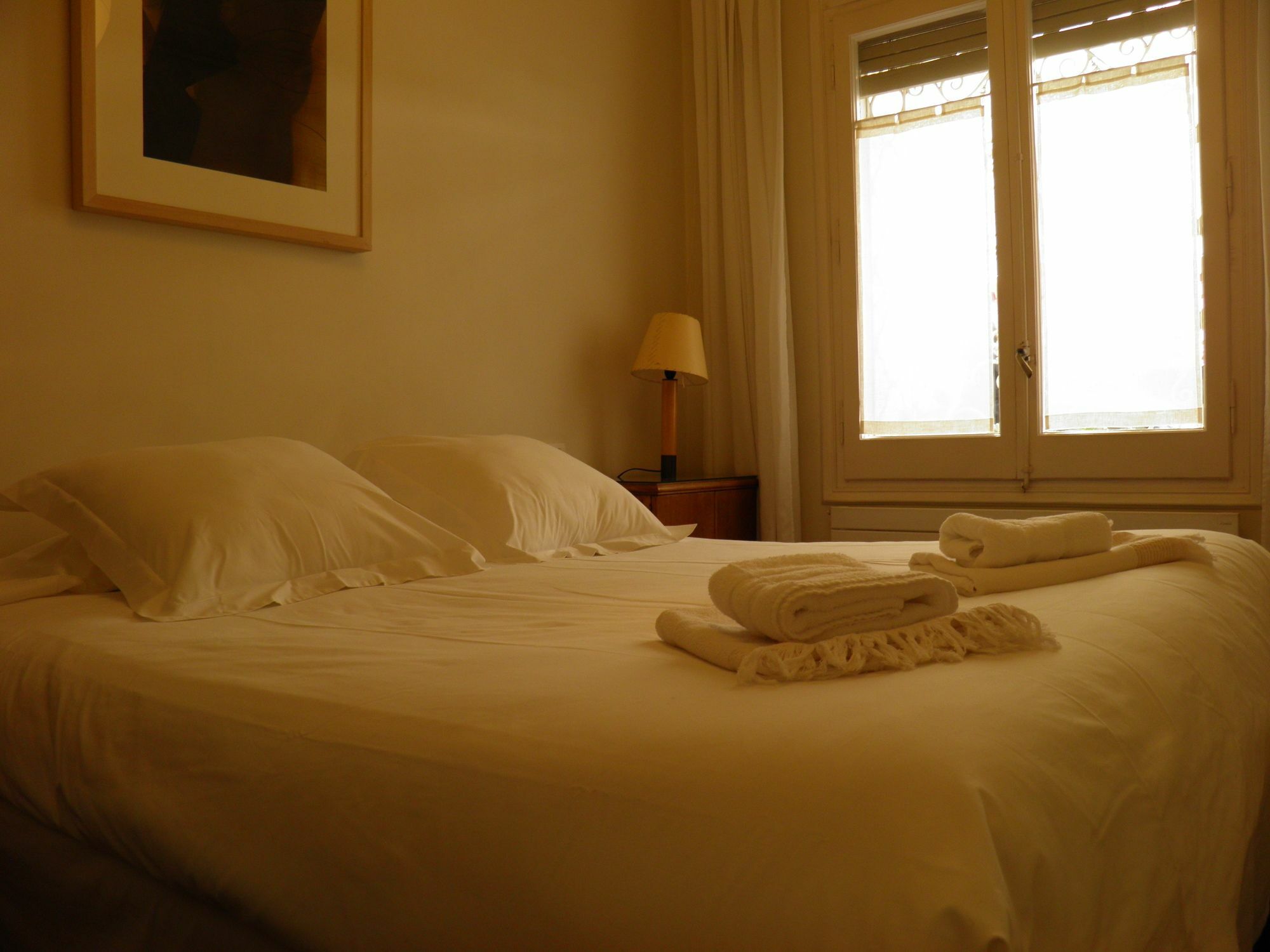 Suitur Courtyard Apartment برشلونة المظهر الخارجي الصورة